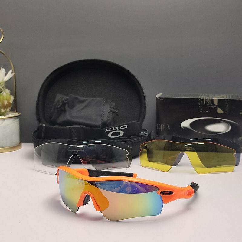 Oakley Sunglasses 352